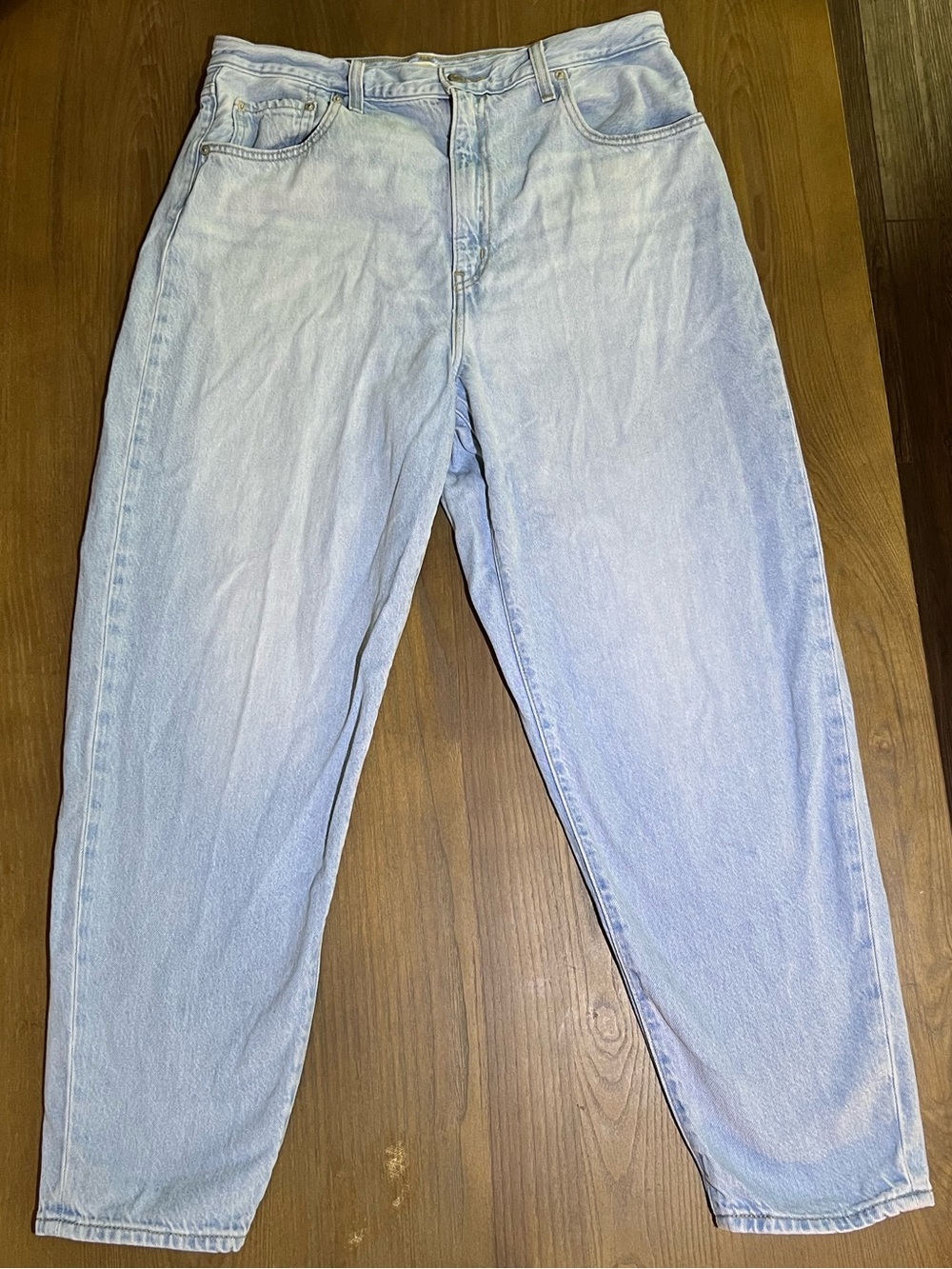 Levis Premium High Loose Taper Fit Blue Jeans Size 32